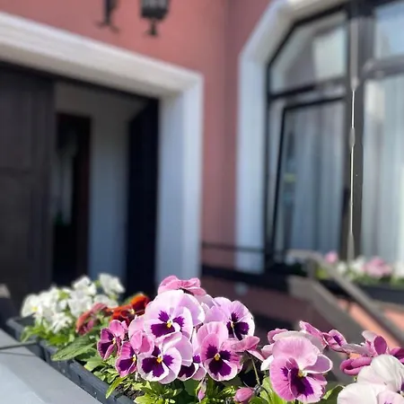 Korona Inn Legowo
